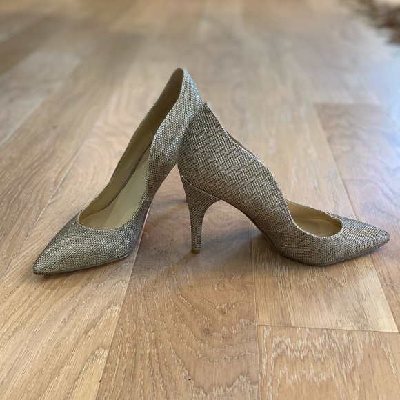 Nine West Gold Pumps - Picture 2 of 4